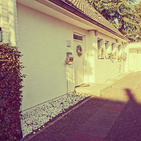 "Maison Blanche" - Das Gemuetliche Garten-Apartment Zwischen Koeln Und Duesseldorf グレーヴェンブロイヒ エクステリア 写真