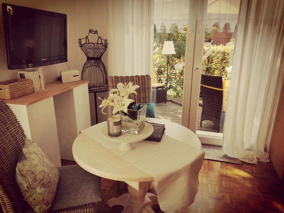 "Maison Blanche" - Das Gemuetliche Garten-Apartment Zwischen Koeln Und Duesseldorf グレーヴェンブロイヒ エクステリア 写真